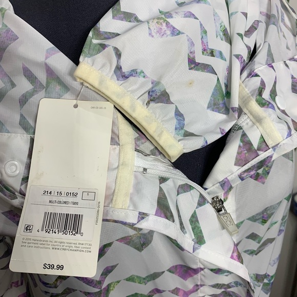 Champion Windbreaker - Picture 4 of 6